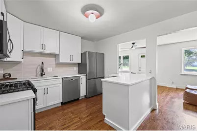 580 S New Florissant Road, Florissant, MO 63031 - Photo 11