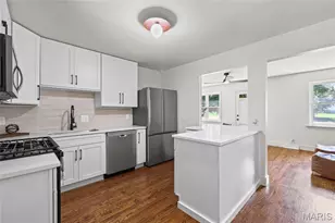 580 S New Florissant Rd, Florissant, MO 63031 - Photo 11