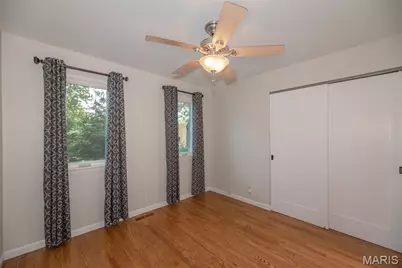 354 Greenbriar Lane, Ballwin, MO 63011 - Photo 23