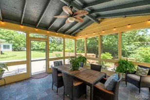 354 Greenbriar Ln, Ballwin, MO 63011 - Photo 33