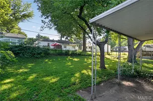 1107 Bakewell Dr, Saint Louis, MO 63137 - Photo 9