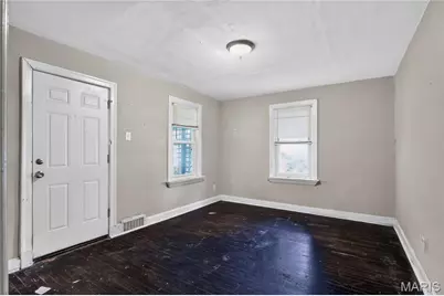 8211 Madison Avenue, Saint Louis, MO 63114 - Photo 11