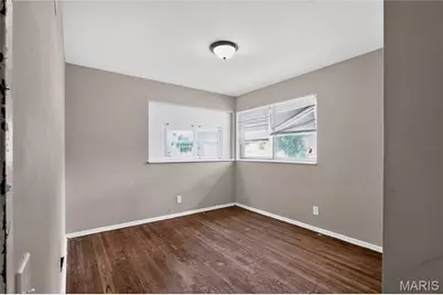 2254 Gadbury Drive, Saint Louis, MO 63136 - Photo 11