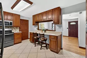 2984 Joyce Ct, Maryland Heights, MO 63043 - Photo 15