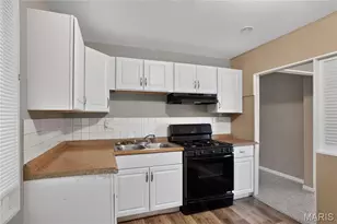 9731 Lanier Dr, Saint Louis, MO 63136 - Photo 13