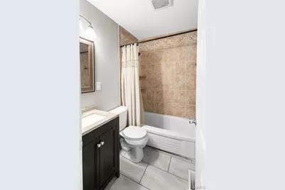 2430 W Adams Street, Saint Charles, MO 63301 - Photo 17