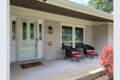 133 Glen Cove Drive, Chesterfield, MO 63017 - Photo 3