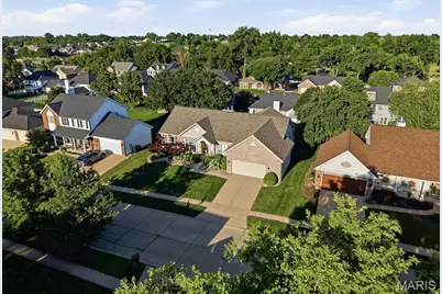 6632 Towne Woods Drive, Saint Louis, MO 63129 - Photo 7