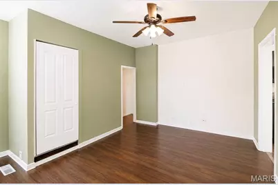 215 Weiss Avenue, Saint Louis, MO 63125 - Photo 11