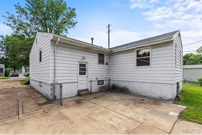 7821 Clymer Drive, Saint Louis, MO 63123 - Photo 27