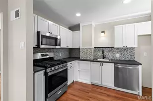 7821 Clymer Dr, Saint Louis, MO 63123 - Photo 11