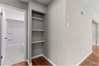 7821 Clymer Drive, Saint Louis, MO 63123 - Photo 17