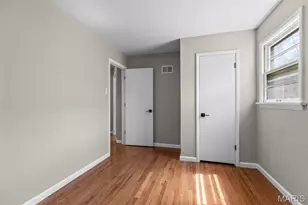 7821 Clymer Dr, Saint Louis, MO 63123 - Photo 21