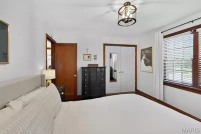 635 Ellwine Drive, Saint Louis, MO 63125 - Photo 17