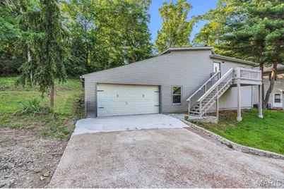 635 Castlewood Drive, Ballwin, MO 63021 - Photo 3