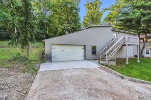 635 Castlewood Dr, Ballwin, MO 63021 - Photo 3