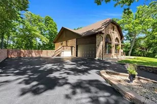 9733 Fall Ridge Trail, Sunset Hills, MO 63127 - Photo 3