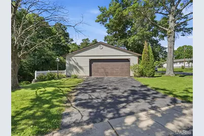 4902 Brunston Drive, Saint Louis, MO 63128 - Photo 7