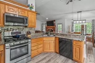 21212 Oak Trail, Warrenton, MO 63383 - Photo 15
