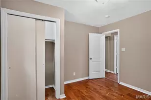 18 S Barat Ave, Ferguson, MO 63135 - Photo 13