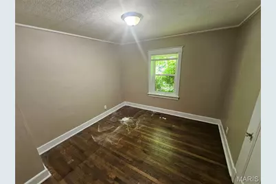 18 S Barat Avenue, Ferguson, MO 63135 - Photo 7