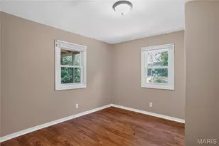 18 S Barat Ave, Ferguson, MO 63135 - Photo 11