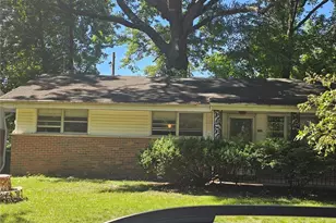2356 Gardner Dr, Saint Louis, MO 63136 - Photo 9