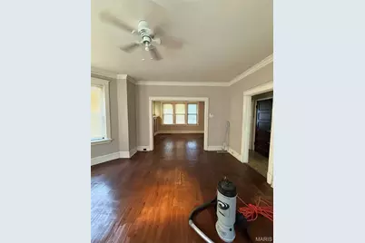6957 Clayton Avenue, Saint Louis, MO 63117 - Photo 11