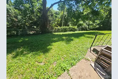 102 Florwood Court, Saint Louis, MO 63135 - Photo 5