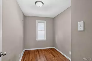 102 Florwood Ct, Saint Louis, MO 63135 - Photo 9