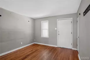 102 Florwood Ct, Saint Louis, MO 63135 - Photo 5
