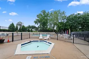 3115 Autumn Trace Dr, Maryland Heights, MO 63043 - Photo 39