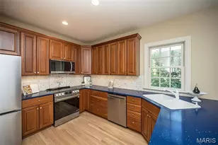 452 Meyer Ave, Kirkwood, MO 63122 - Photo 19