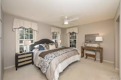 452 Meyer Avenue, Kirkwood, MO 63122 - Photo 27