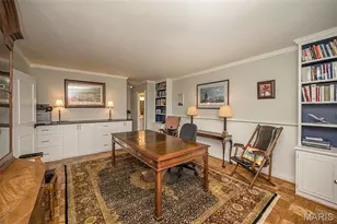 900 S Hanley Rd, Saint Louis, MO 63105 - Photo 23