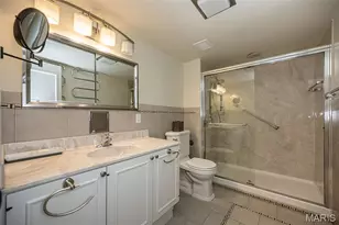 900 S Hanley Rd, Saint Louis, MO 63105 - Photo 25
