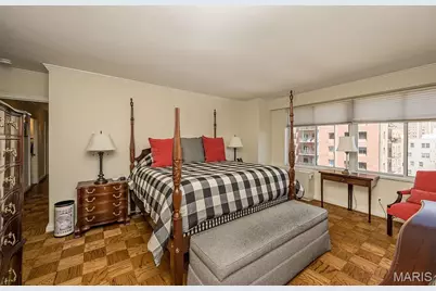 900 S Hanley Road #11D, Saint Louis, MO 63105 - Photo 19