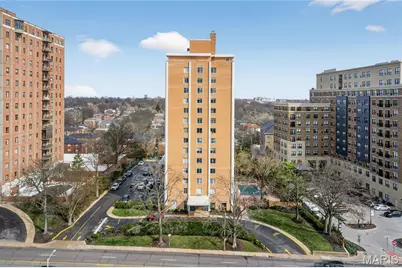 900 S Hanley Road #11D, Saint Louis, MO 63105 - Photo 1
