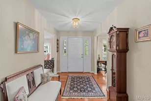 825 Crosswood Ct, Saint Louis, MO 63129 - Photo 7