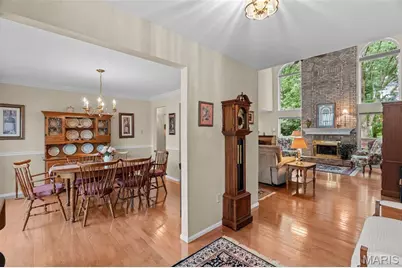 825 Crosswood Court, Saint Louis, MO 63129 - Photo 5