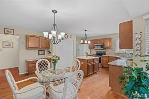 825 Crosswood Ct, Saint Louis, MO 63129 - Photo 23