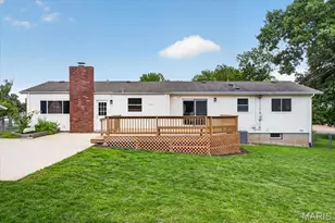 1111 Sandstone Dr, Saint Louis, MO 63146 - Photo 31