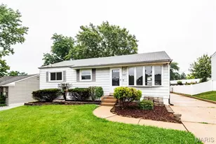 10922 Juniper Ct, Saint Louis, MO 63123 - Photo 3