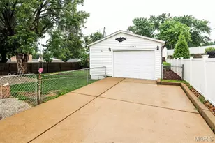 10922 Juniper Ct, Saint Louis, MO 63123 - Photo 5