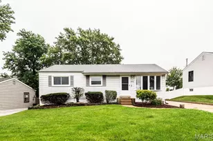 10922 Juniper Ct, Saint Louis, MO 63123 - Photo 1