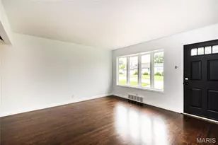 10922 Juniper Ct, Saint Louis, MO 63123 - Photo 9