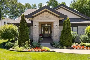 214 E Glendale Rd, Webster Groves, MO 63119 - Photo 3