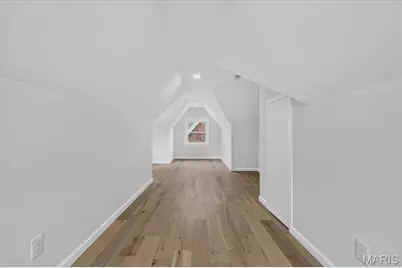 5410 Tholozan Avenue, Saint Louis, MO 63109 - Photo 29