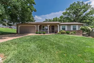 13 Suncrest Dr, Saint Peters, MO 63376 - Photo 1