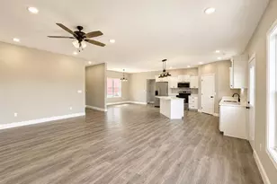 318 Kearbey Dr, Poplar Bluff, MO 63901 - Photo 5